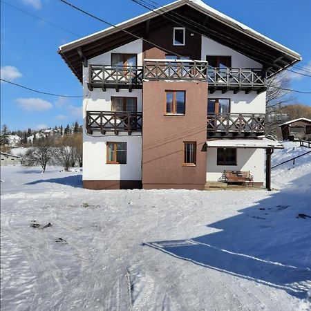 Guest House Stari Druzy Slavske Buitenkant foto