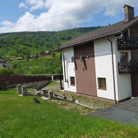 Guest House Stari Druzy Slavske Buitenkant foto