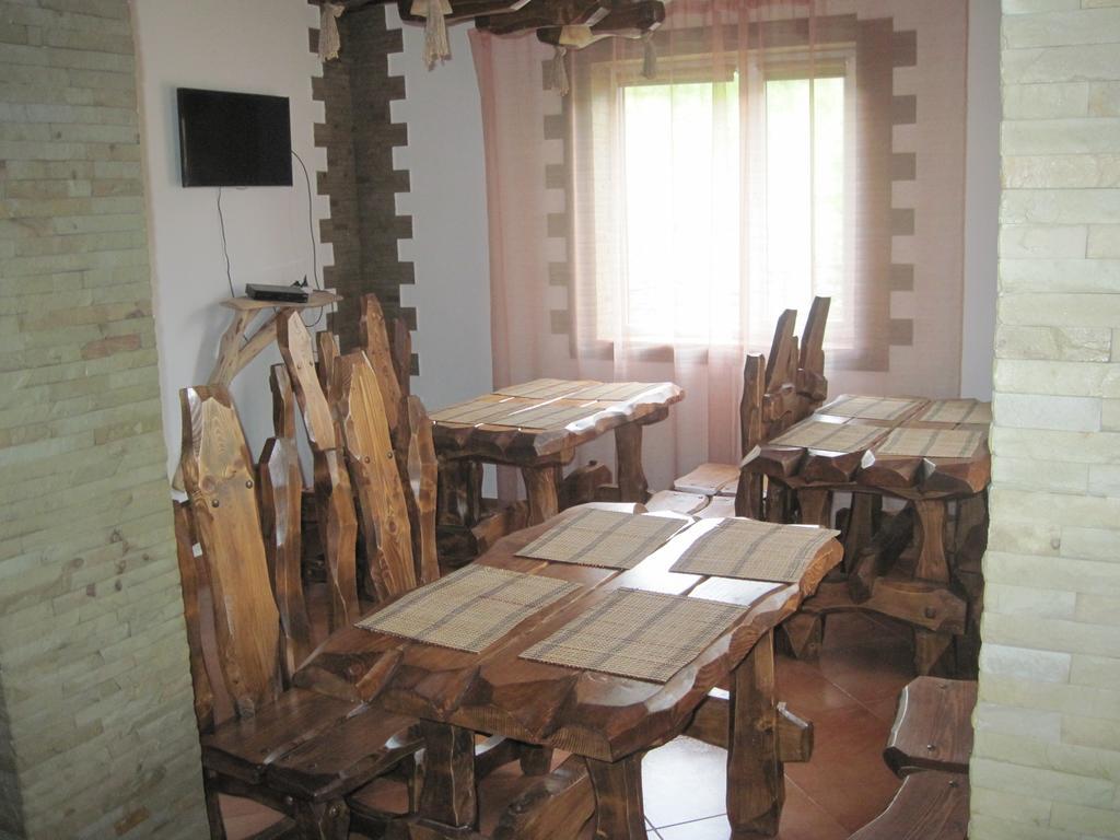 Guest House Stari Druzy Slavske Buitenkant foto